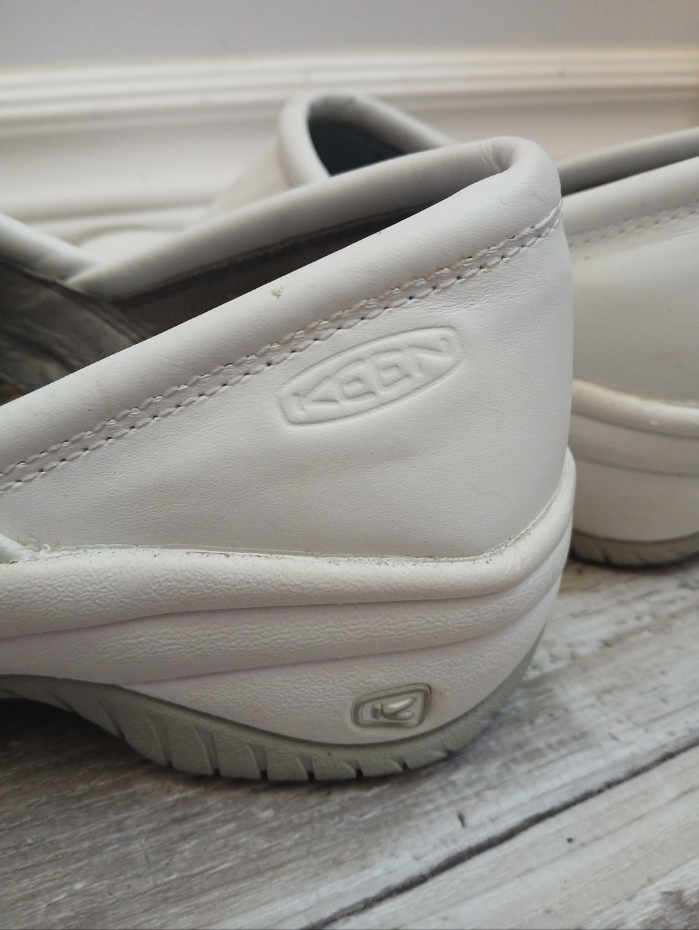 KEEN Utility Women's PTC Slip-On II Work Clog Size 7 White Slip Resistant - Picture 8 of 11